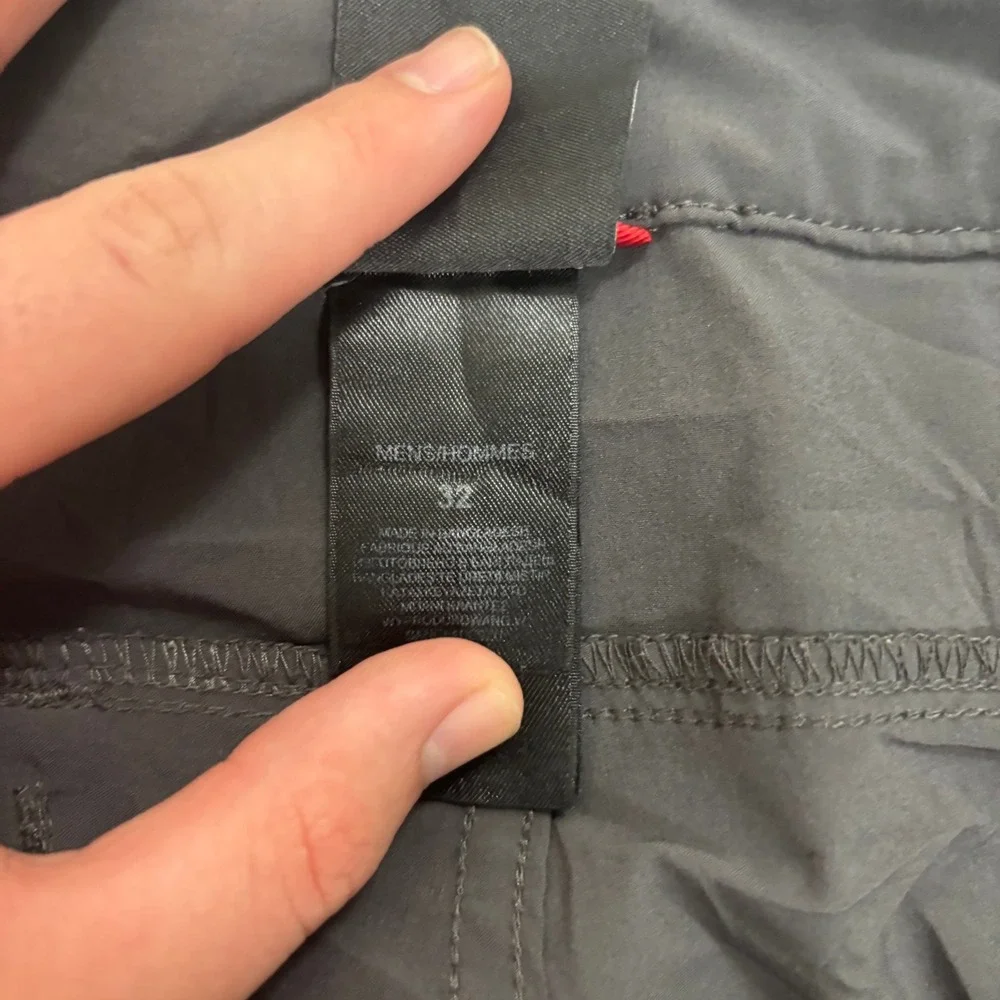The North Face Mens Class V Belted Cargo Shorts Grey Size 32 NF0A55V8